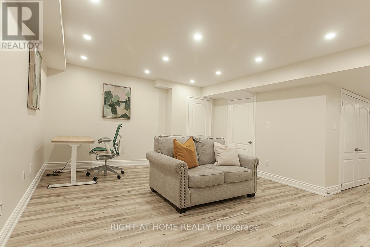 59 - 745 Farmstead Drive, Milton, Ontario  L9T 8B1 - Photo 32 - W12498944