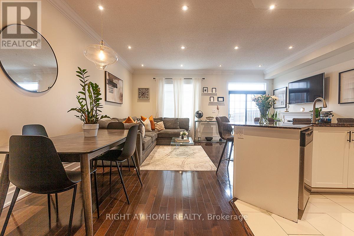 59 - 745 Farmstead Drive, Milton, Ontario  L9T 8B1 - Photo 6 - W12498944