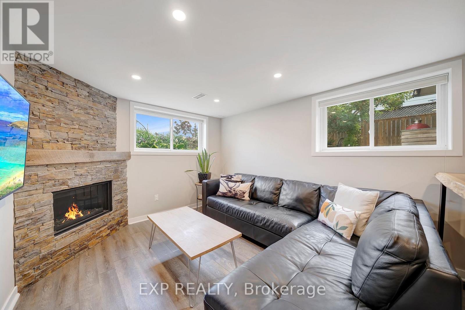 44 Royal Orchard Crescent, St. Catharines (Lakeport), Ontario  L2N 4E9 - Photo 5 - X12499048