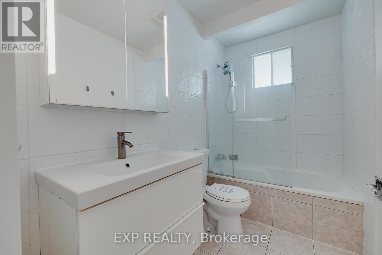 Upper - 595 Pioneer Drive, Kitchener, Ontario  N2P 1L6 - Photo 15 - X12498942