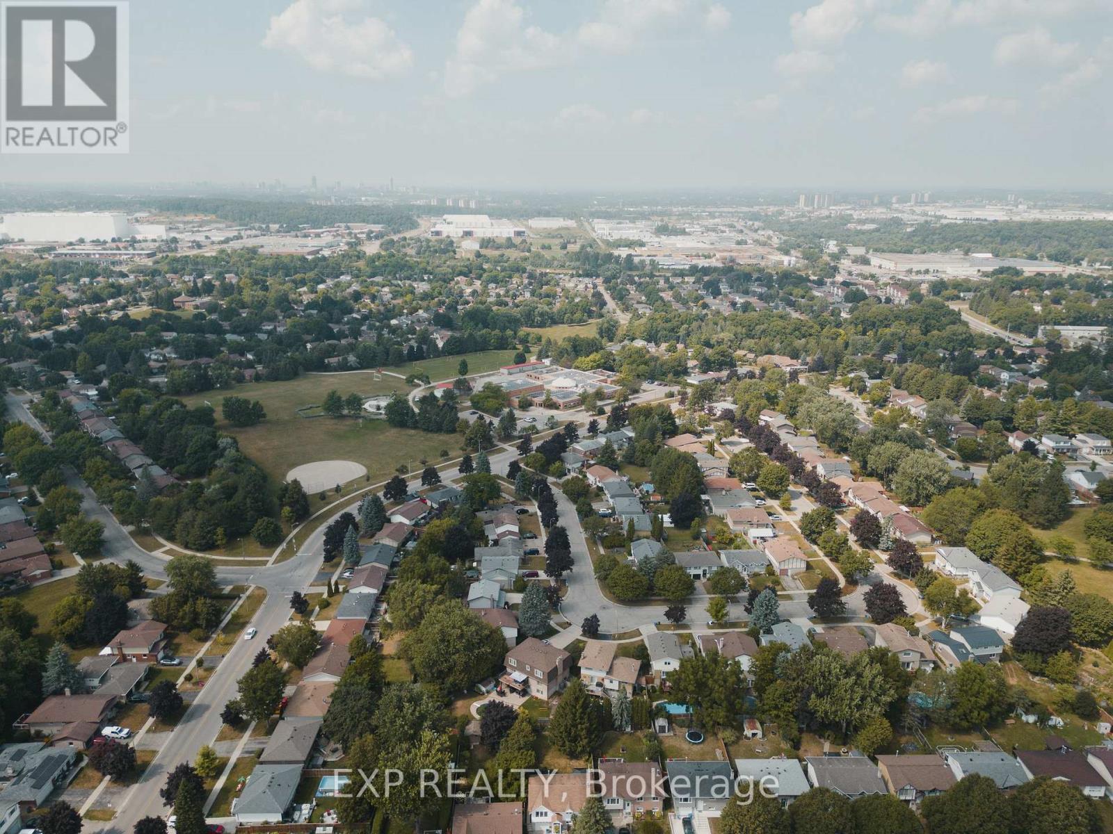 Upper - 595 Pioneer Drive, Kitchener, Ontario  N2P 1L6 - Photo 26 - X12498942