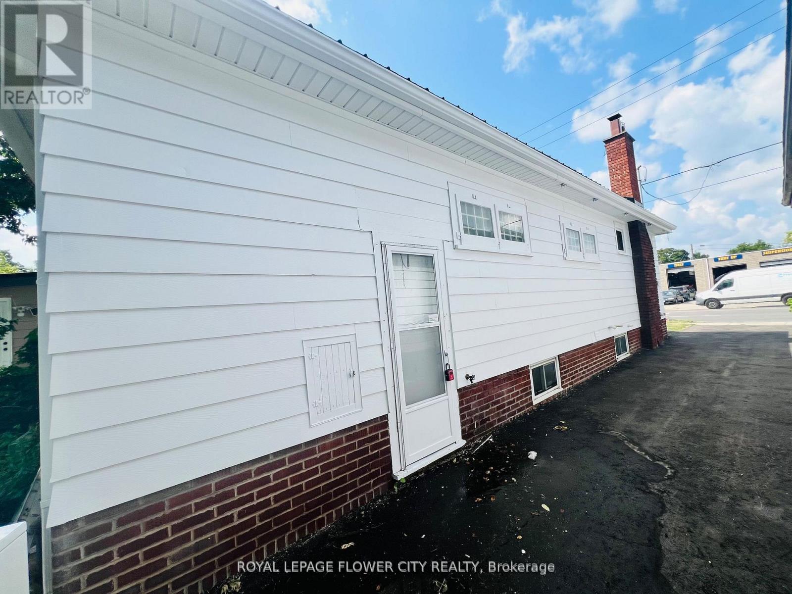 346 Wharncliffe Road S, London South, Ontario  N6J 2L8 - Photo 28 - X12498954