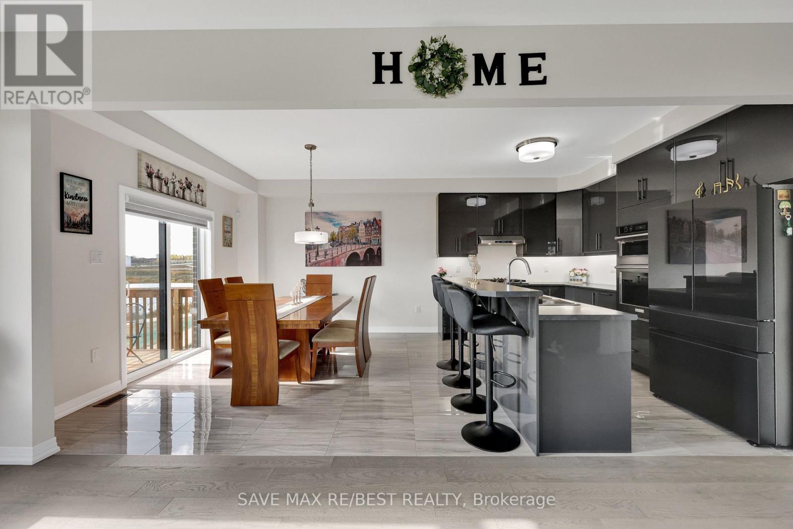 130 Hitchman Street, Brant, Ontario  N3L 0N6 - Photo 14 - X12498964