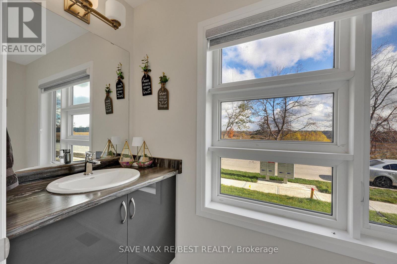 130 Hitchman Street, Brant, Ontario  N3L 0N6 - Photo 7 - X12498964