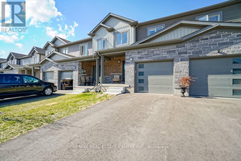 45 Nieson Street, Cambridge, Ontario  N1R 0B9 - Photo 2 - X12498974