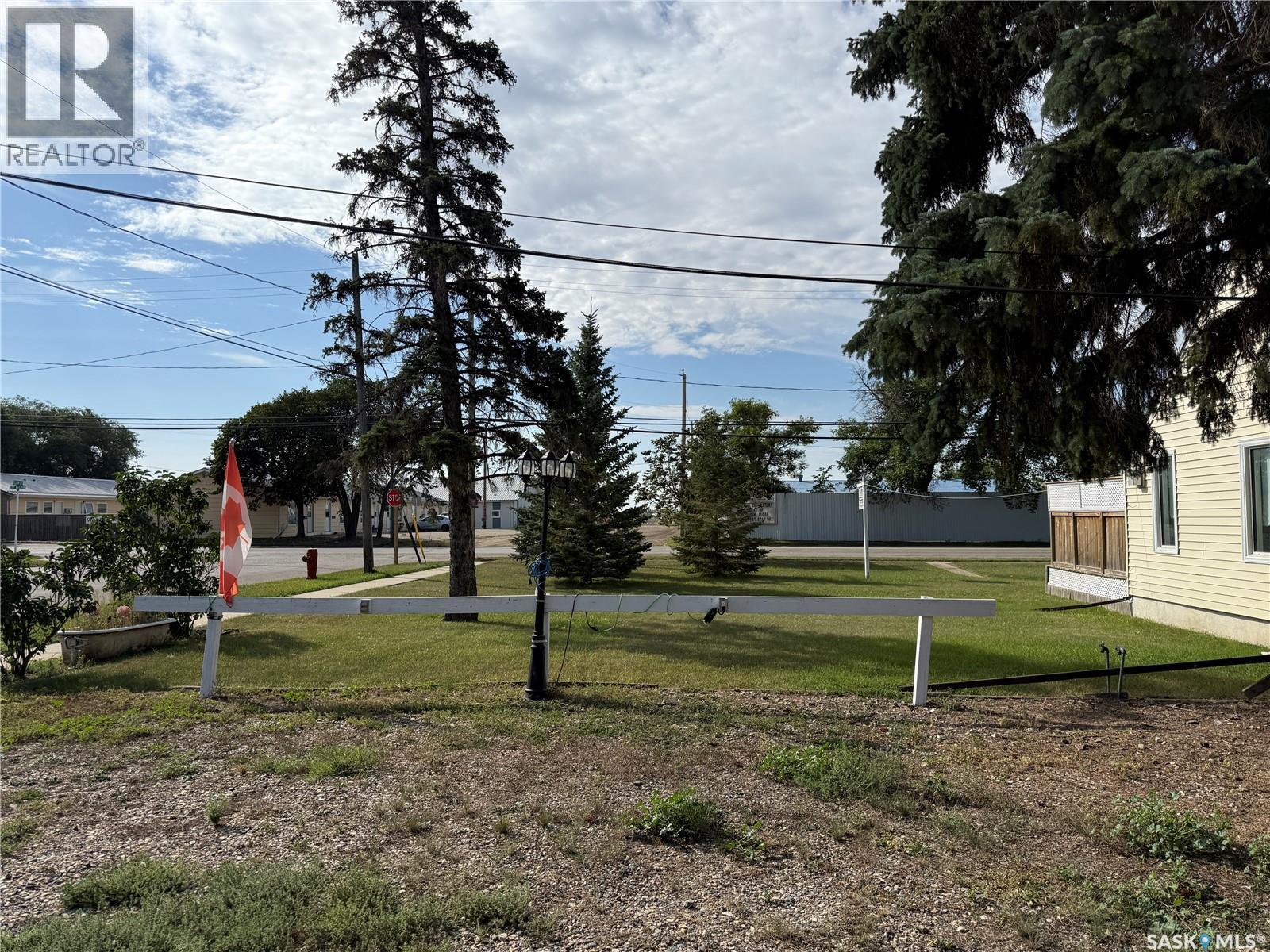 705 1st Avenue Nw, Weyburn, Saskatchewan  S4H 1P4 - Photo 18 - SK017209