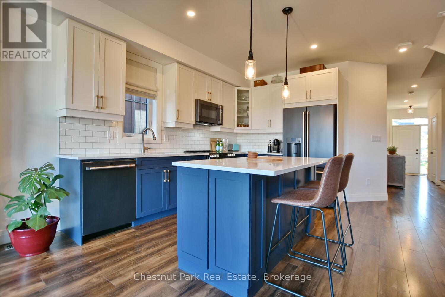 146 Red Pine Street, Blue Mountains, Ontario  L9Y 0Z3 - Photo 13 - X12499044