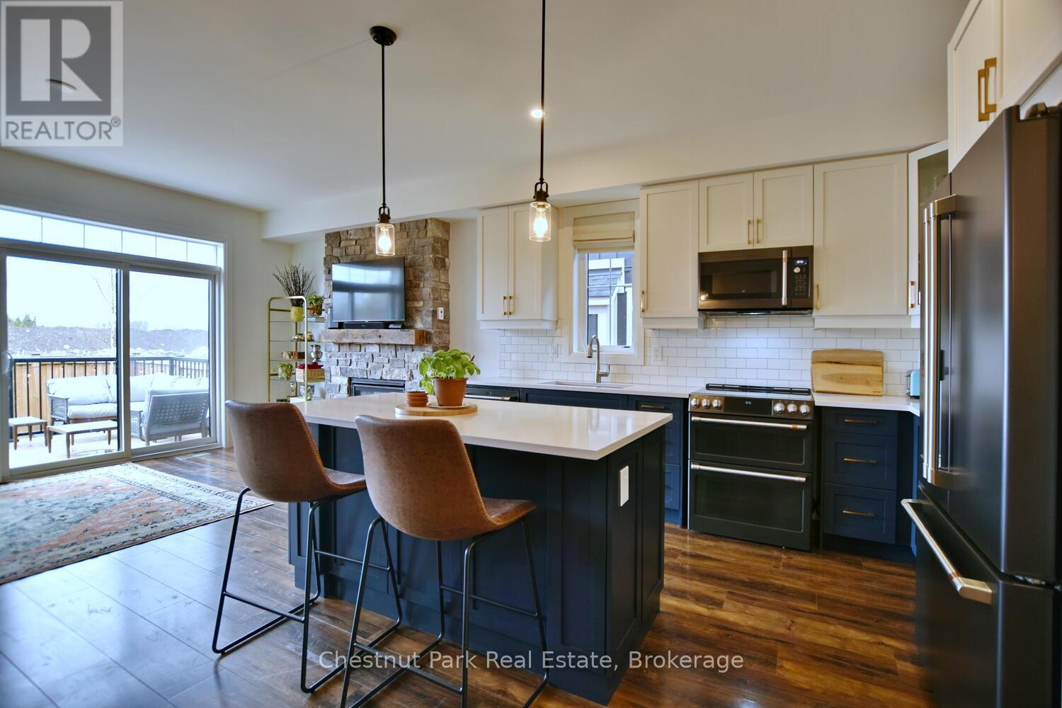 146 Red Pine Street, Blue Mountains, Ontario  L9Y 0Z3 - Photo 5 - X12499044