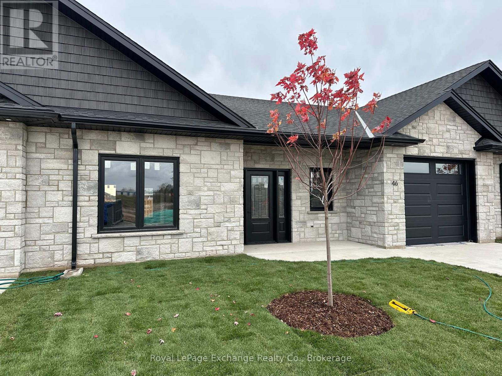 46 - 1071 Waterloo Street N, Saugeen Shores, Ontario  N0H 2C3 - Photo 2 - X12499136