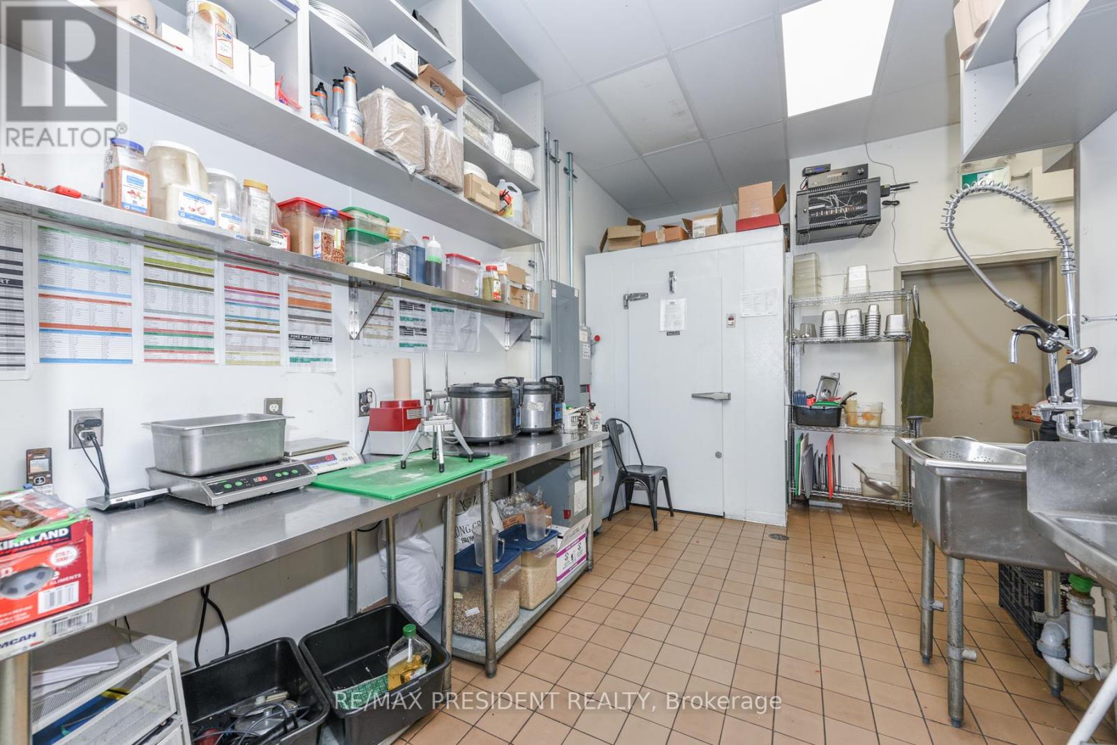 10048 Mclaughlin Road, Brampton (Fletcher's Meadow), Ontario  L7A 2X6 - Photo 18 - W12473977