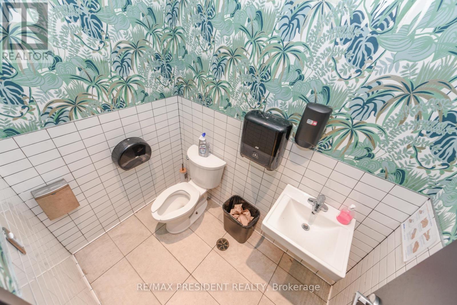 10048 Mclaughlin Road, Brampton (Fletcher's Meadow), Ontario  L7A 2X6 - Photo 14 - W12473977