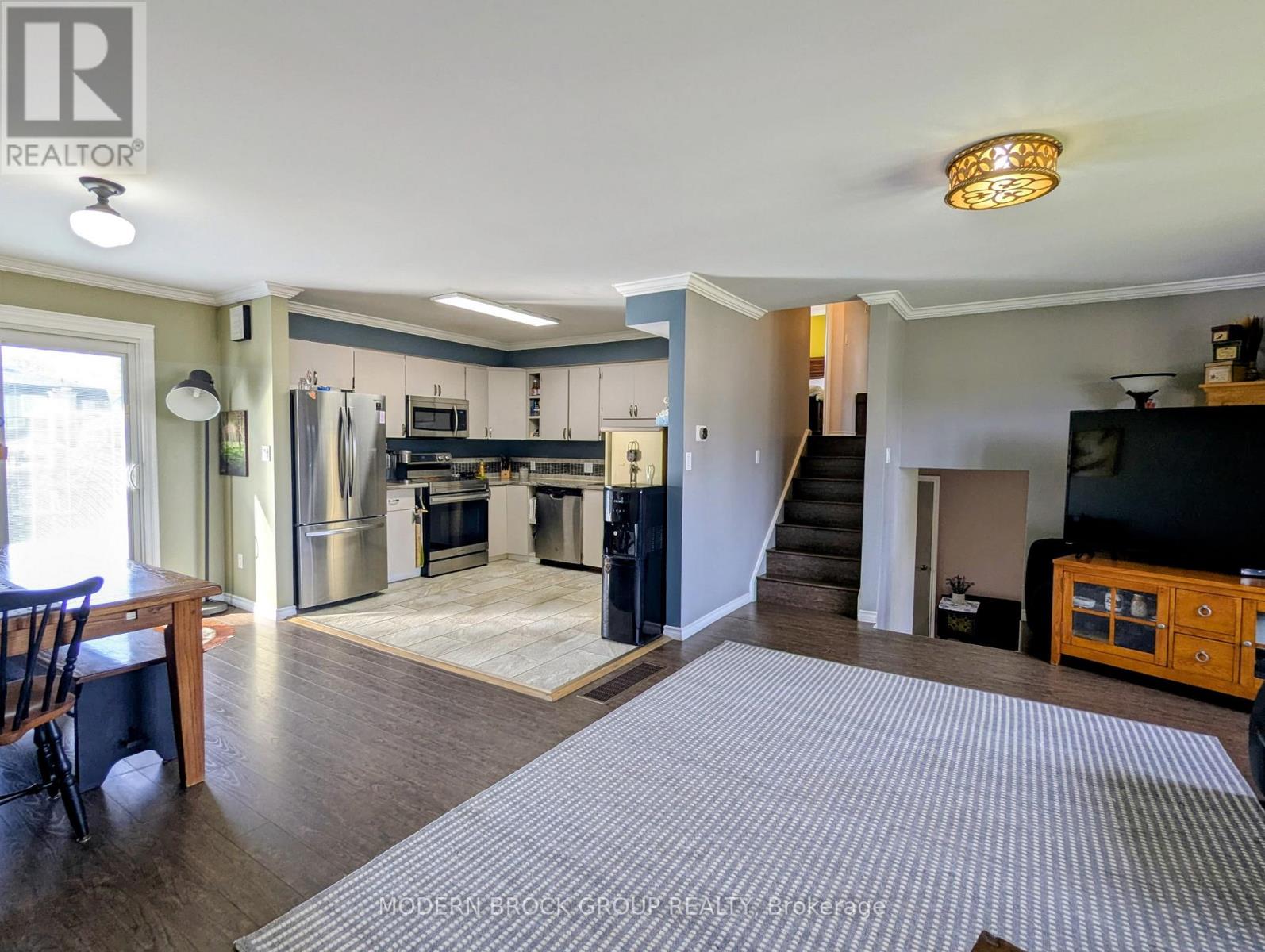 1350 Linden Crescent, Brockville, Ontario  K6V 6B6 - Photo 7 - X12479379