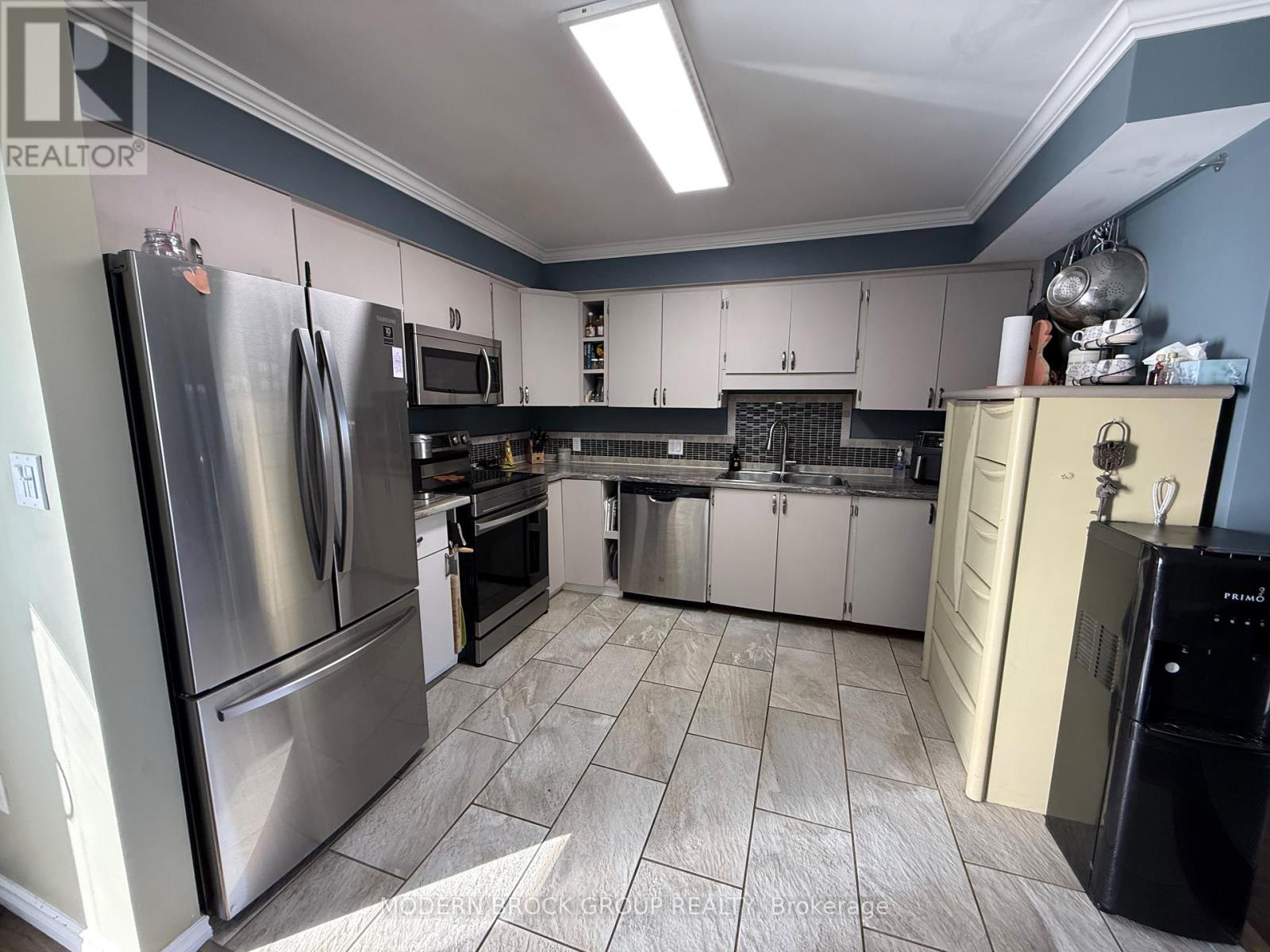 1350 Linden Crescent, Brockville, Ontario  K6V 6B6 - Photo 9 - X12479379