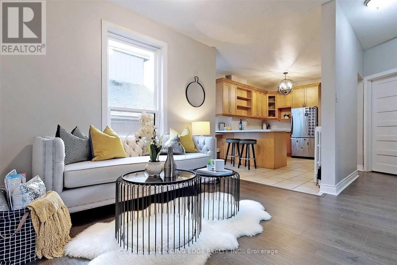 233 Borden Street, Toronto, Ontario  M5S 2N5 - Photo 5 - C12498988