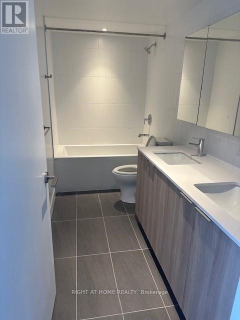 2105a - 571 Bloor Street W, Toronto, Ontario  M6G 1L6 - Photo 8 - C12498998