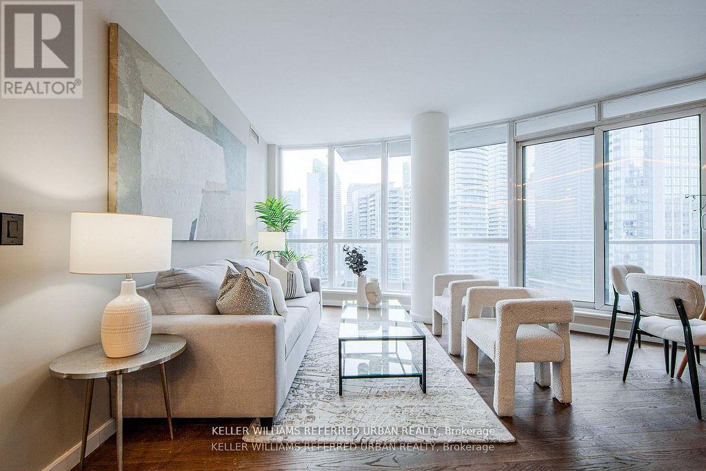 2501 - 218 Queens Quay W, Toronto, Ontario  M5J 2Y6 - Photo 10 - C12499076