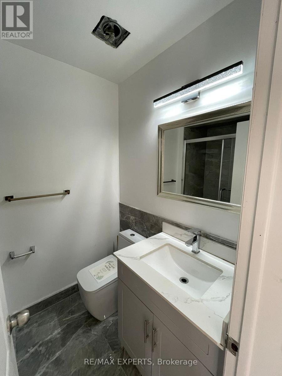 4 - 59 Bowhill Crescent, Toronto, Ontario  M2J 3S1 - Photo 5 - C12499118