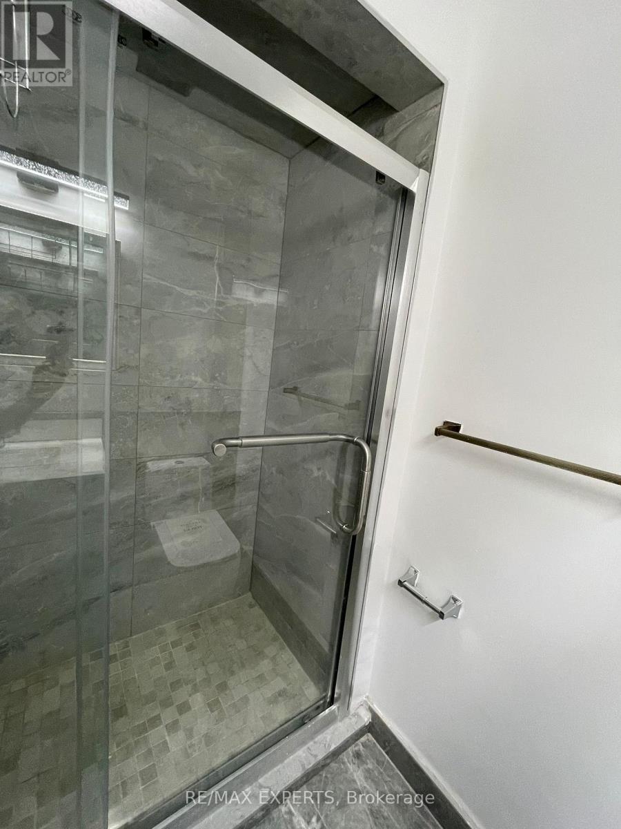 4 - 59 Bowhill Crescent, Toronto, Ontario  M2J 3S1 - Photo 6 - C12499118