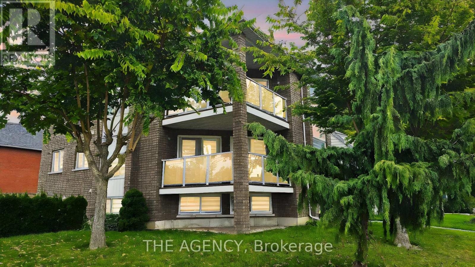 2 - 290 Elmgrove Avenue, Oshawa, Ontario  L1J 2B8 - Photo 2 - E12498982