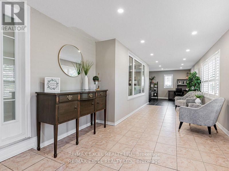 657 Old Harwood Avenue, Ajax (Northwest Ajax), Ontario  L1Z 1E4 - Photo 3 - E12499020