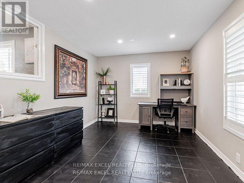 657 Old Harwood Avenue, Ajax (Northwest Ajax), Ontario  L1Z 1E4 - Photo 4 - E12499020