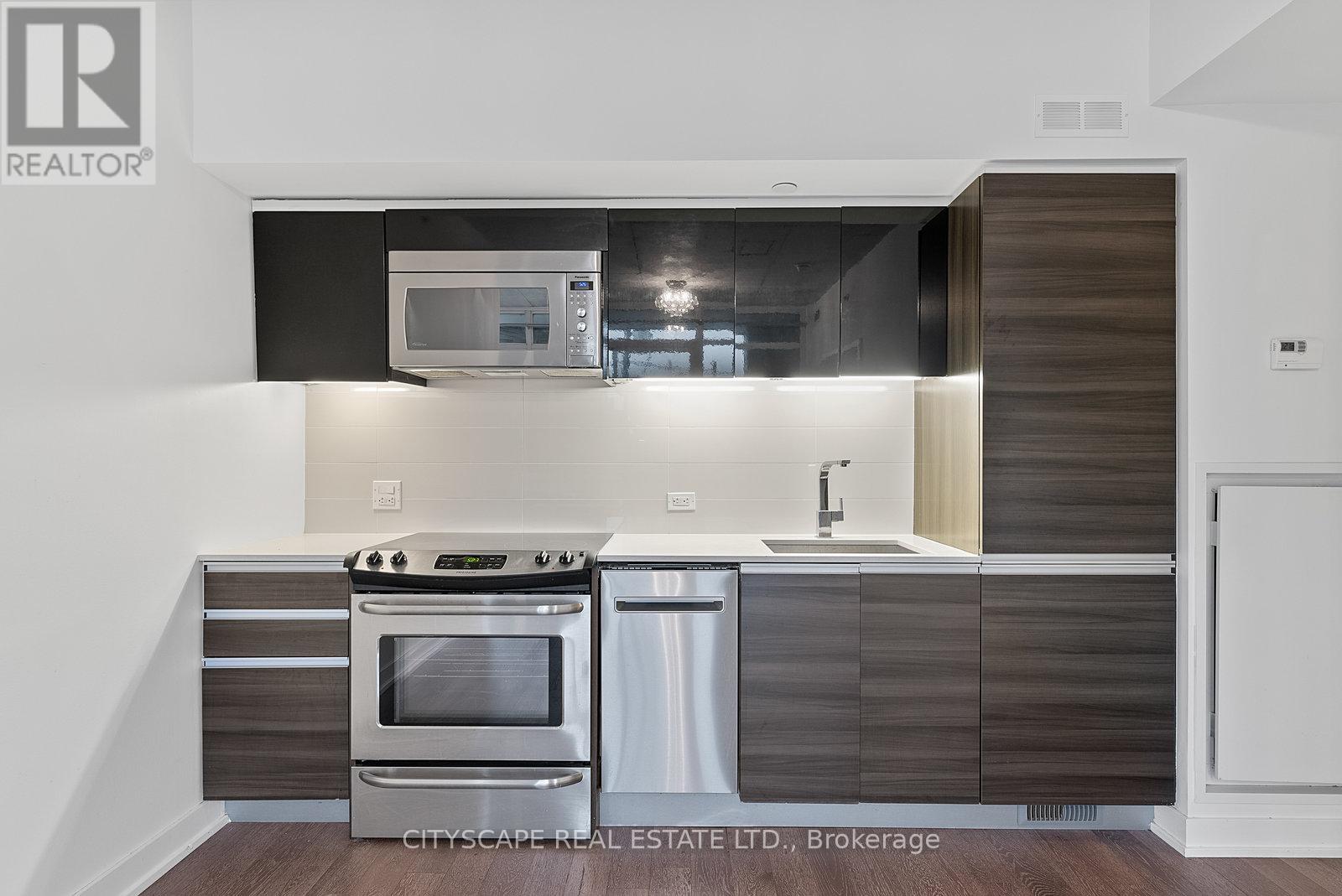 220 - 1190 Dundas Street E, Toronto, Ontario  M4M 0C5 - Photo 11 - E12499026