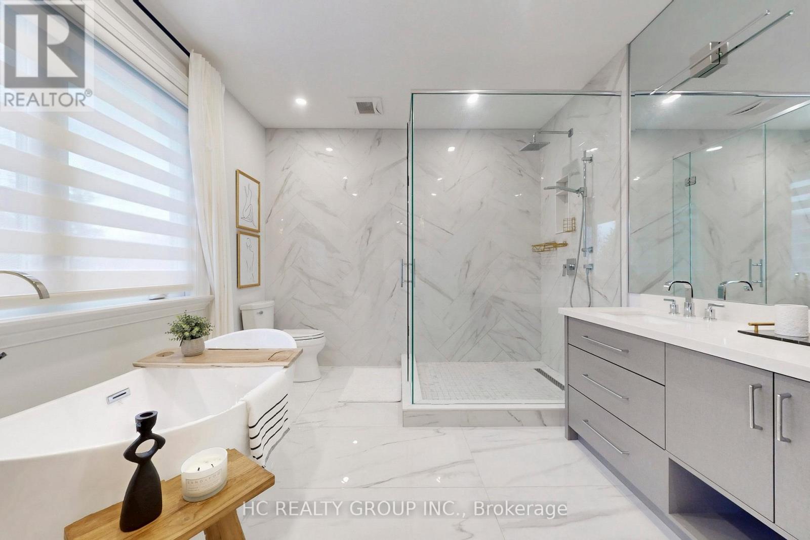 6077 Hillsdale Drive, Whitchurch-Stouffville, Ontario  L4A 3B7 - Photo 27 - N12499004