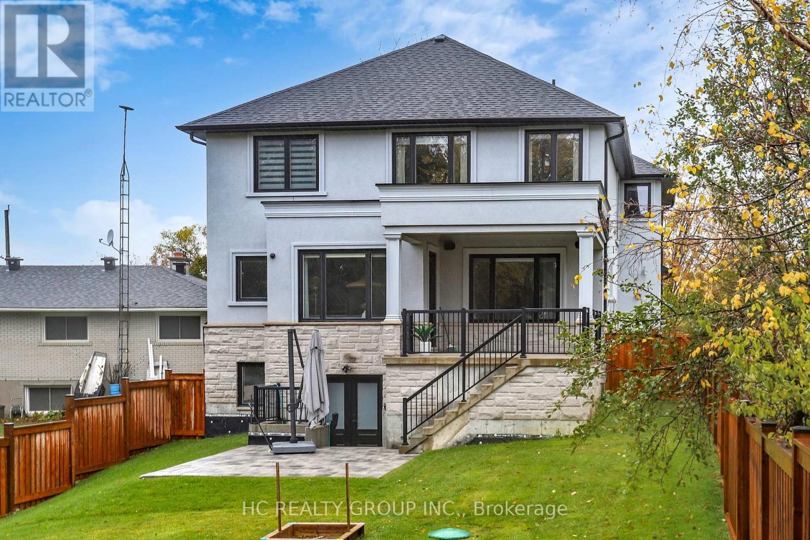 6077 Hillsdale Drive, Whitchurch-Stouffville, Ontario  L4A 3B7 - Photo 50 - N12499004