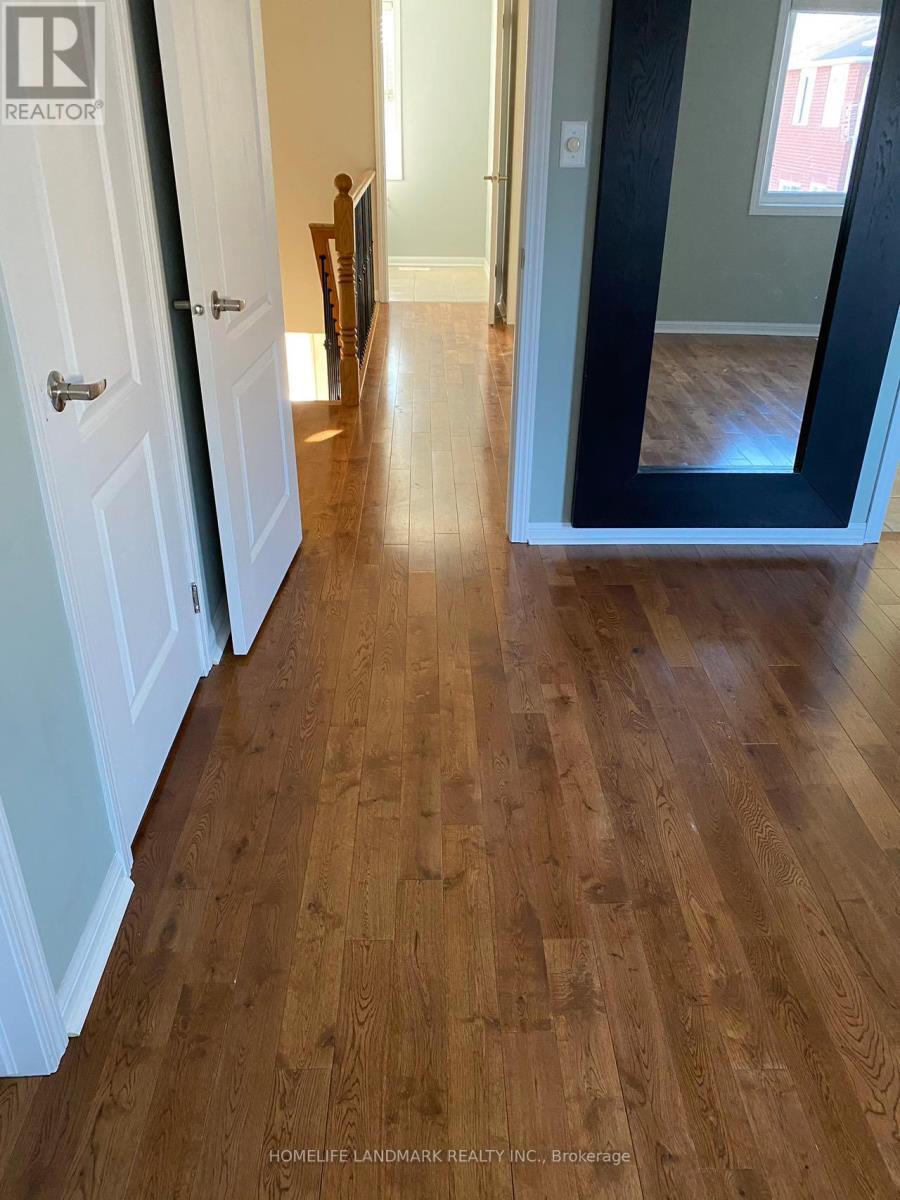 259 Mostar Street, Whitchurch-Stouffville, Ontario  L4A 0E8 - Photo 5 - N12499096