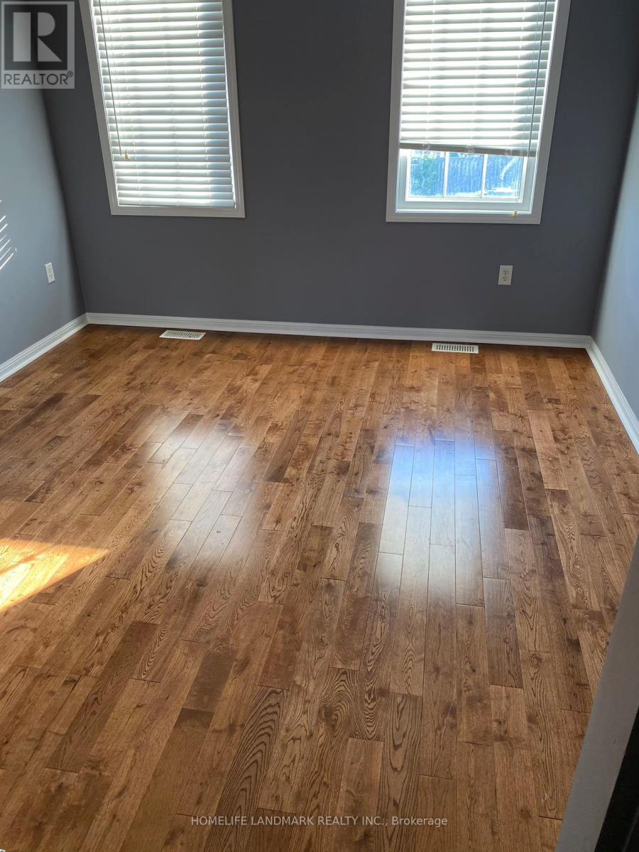 259 Mostar Street, Whitchurch-Stouffville, Ontario  L4A 0E8 - Photo 6 - N12499096