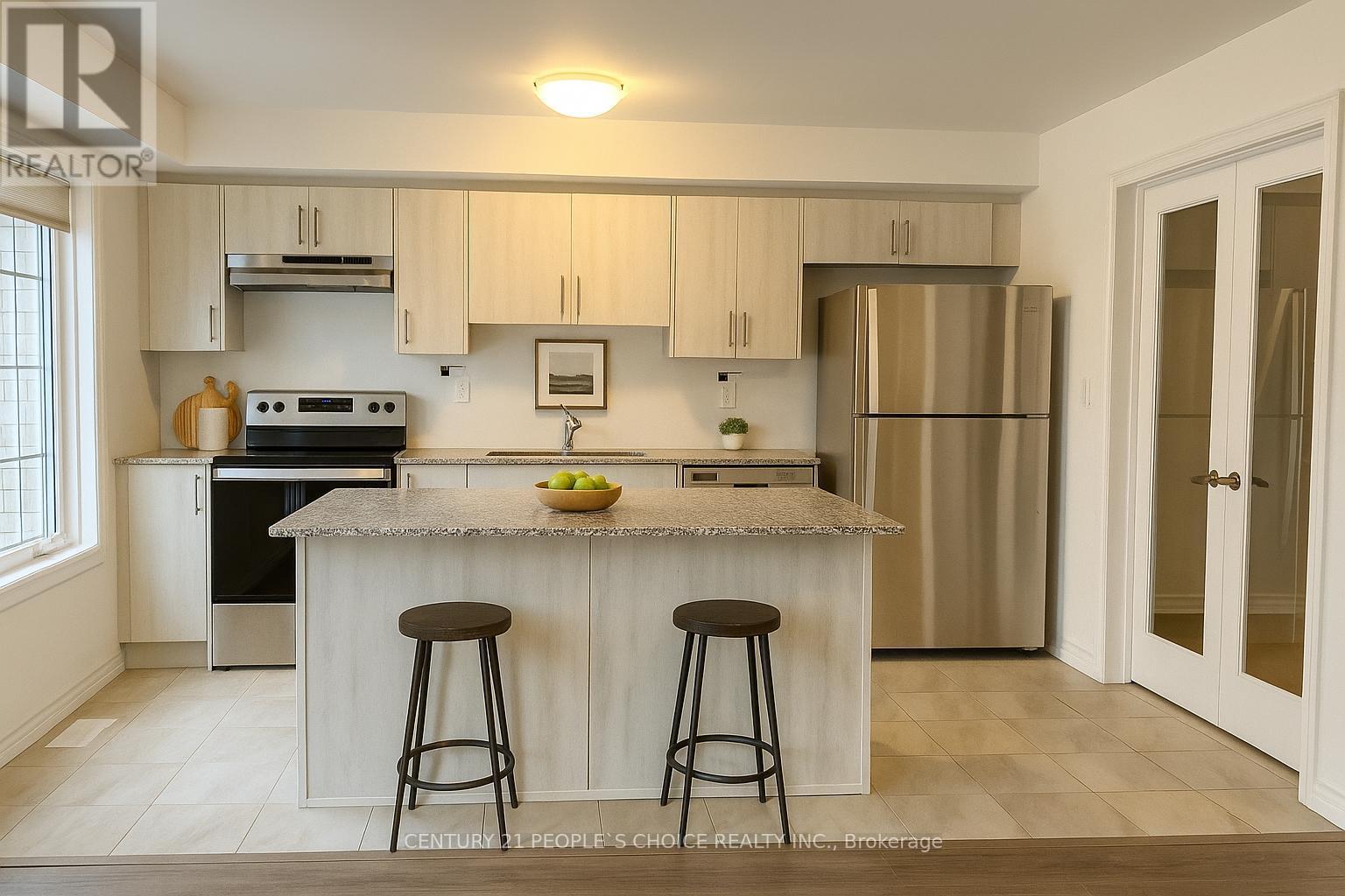 7 Silo Mews, Barrie, Ontario  L9J 0V3 - Photo 4 - S12499064