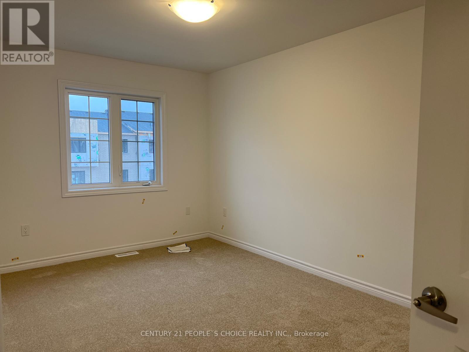 7 Silo Mews, Barrie, Ontario  L9J 0V3 - Photo 7 - S12499064