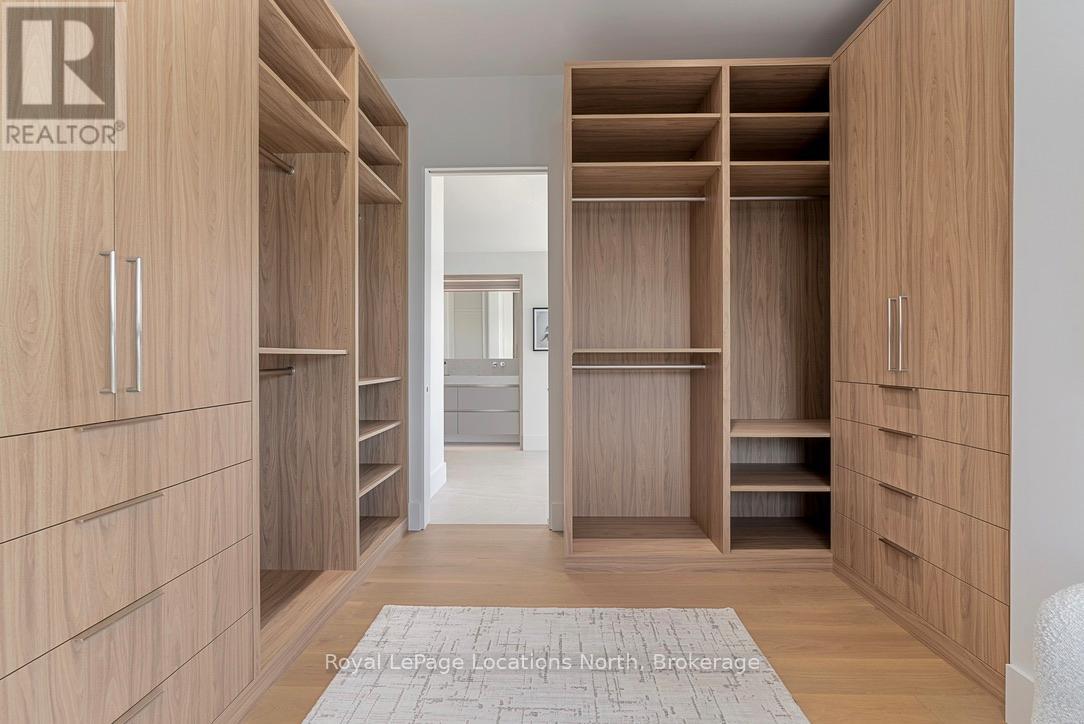 104 Maryward Crescent, Blue Mountains, Ontario  N0H 1J0 - Photo 37 - X12455356