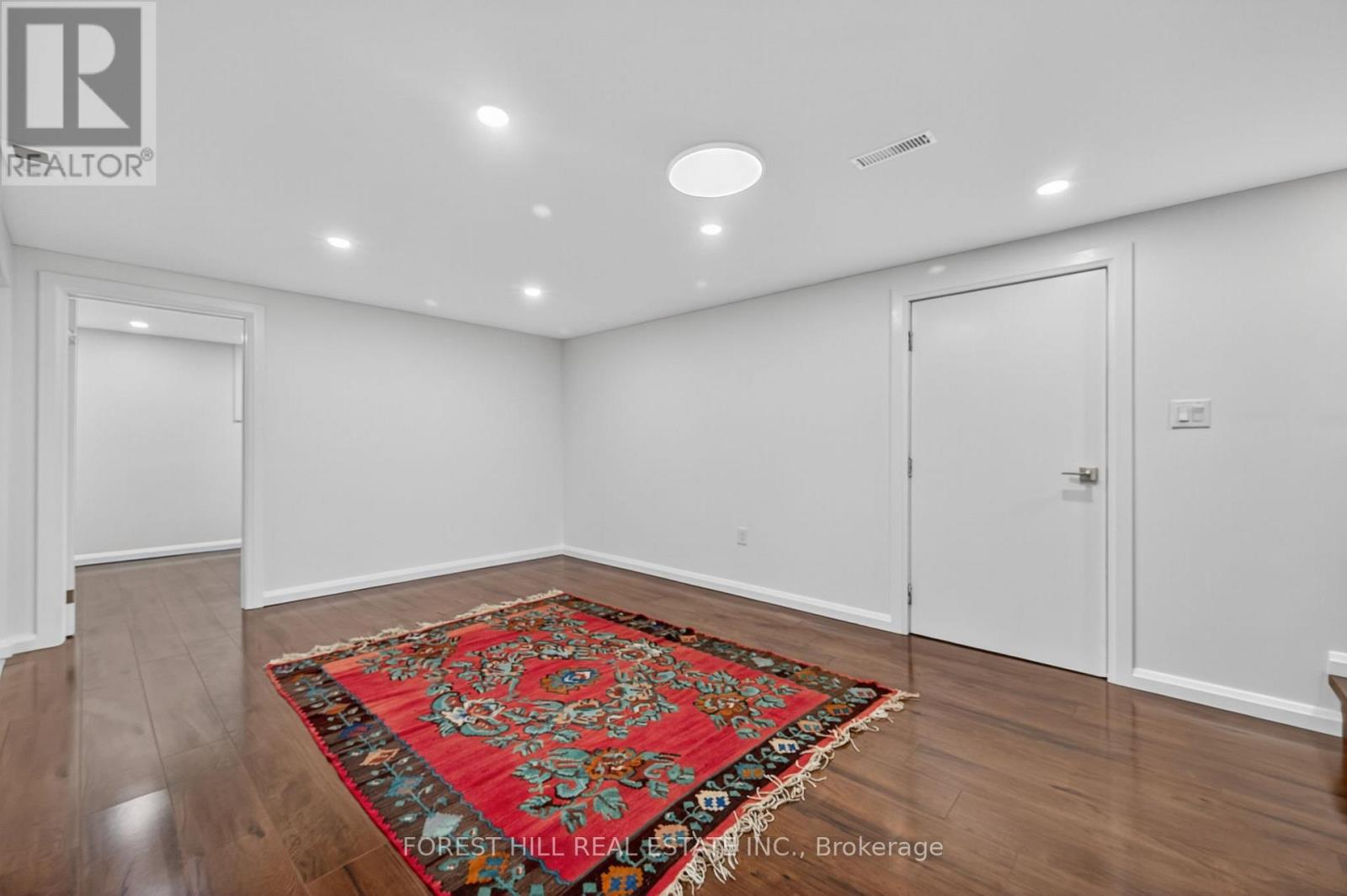 30 Goodview Road, Toronto (Don Valley Village), Ontario  M2J 2K5 - Photo 18 - C12488100