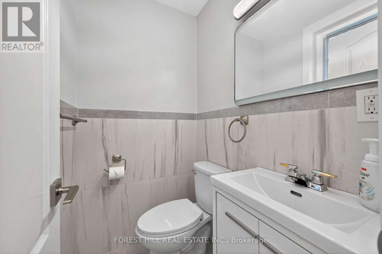 30 Goodview Road, Toronto (Don Valley Village), Ontario  M2J 2K5 - Photo 25 - C12488100