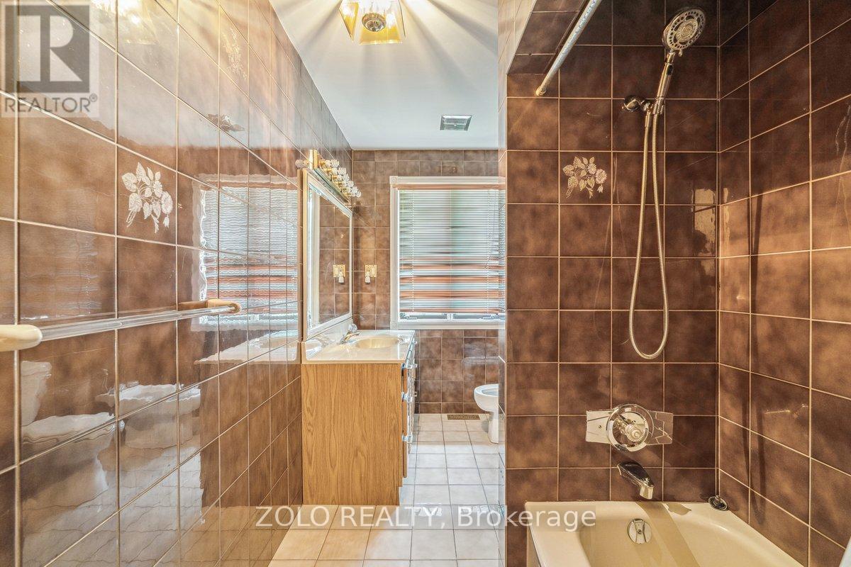 95 Pemberton Road, Richmond Hill, Ontario  L4C 3T6 - Photo 26 - N12461880