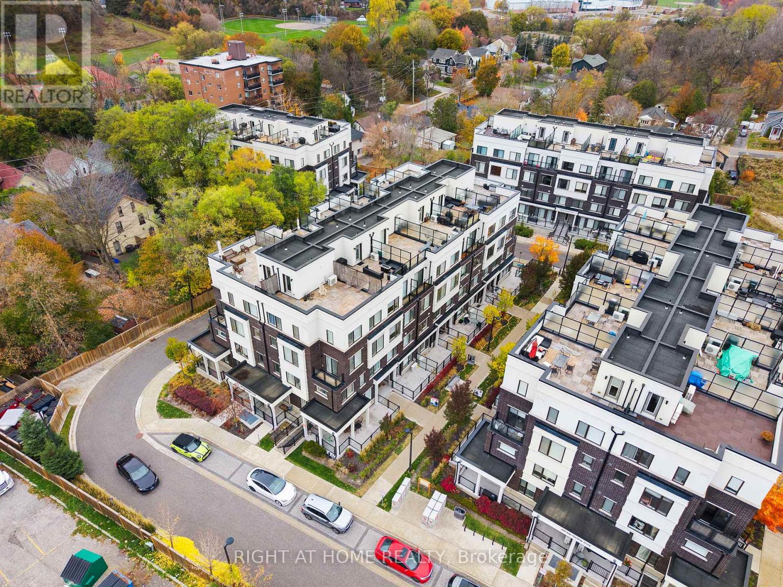 59 - 300 Alex Gardner Circle E, Aurora, Ontario  L4G 3G5 - Photo 8 - N12498170