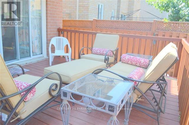 641 Macbeth Heights, Mississauga, Ontario  L5W 1E5 - Photo 11 - W12498986