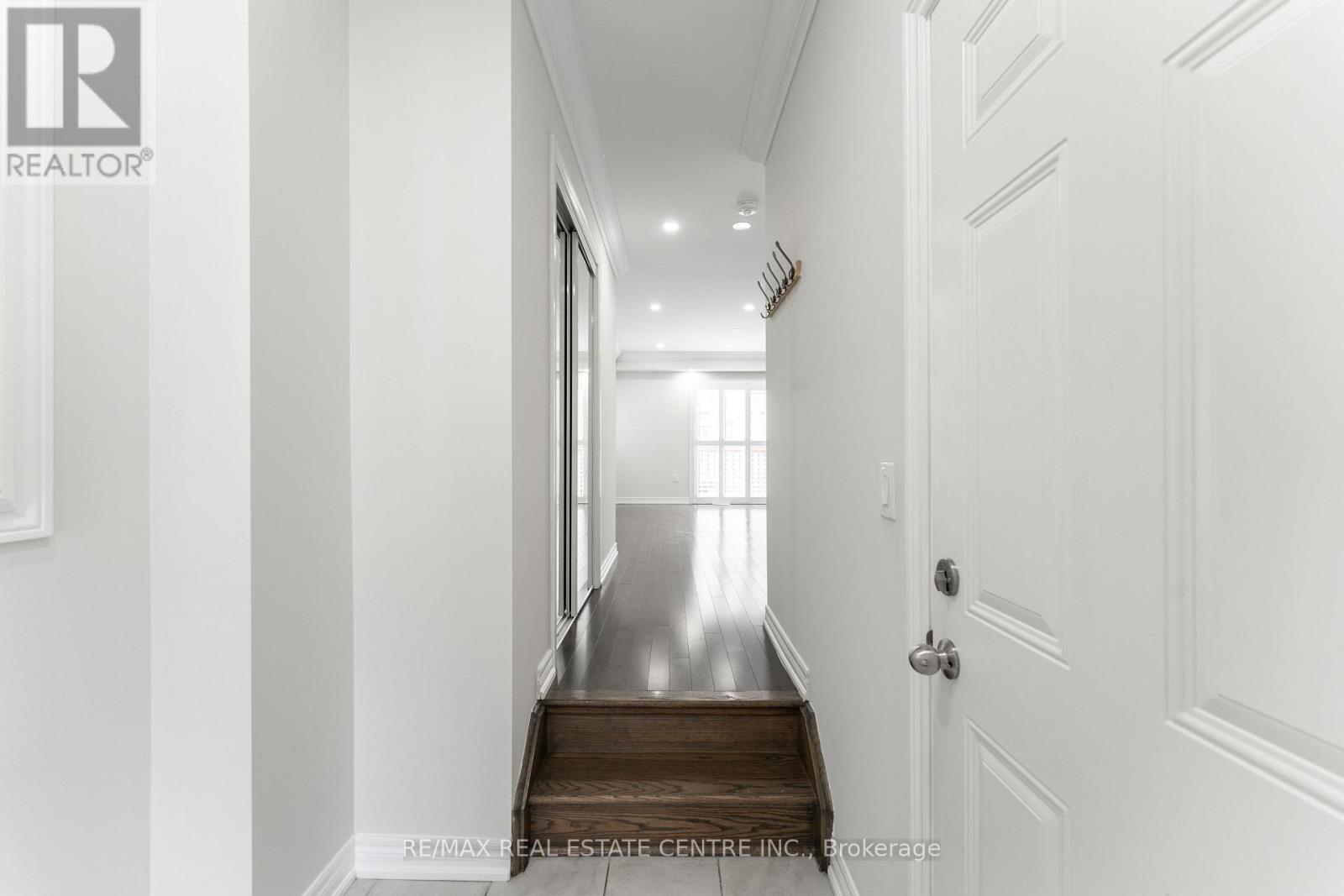 3970 Thomas Alton Boulevard, Burlington, Ontario  L7M 2A4 - Photo 5 - W12498990