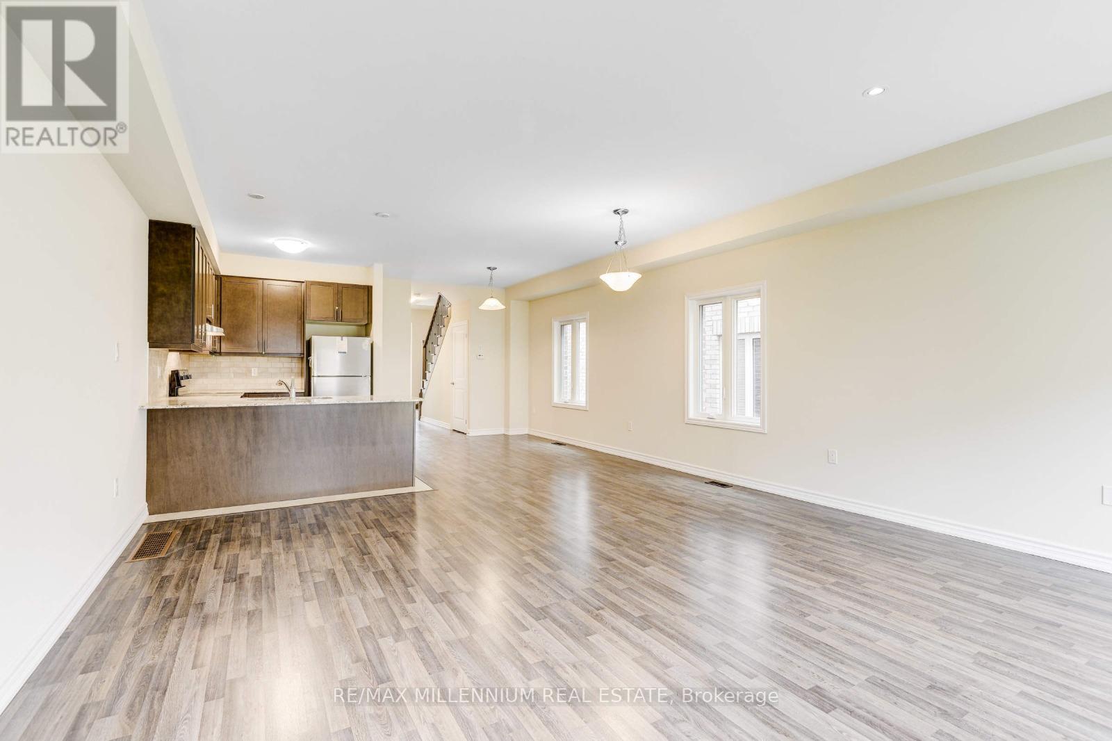 49 Frenchpark Circle, Brampton, Ontario  L6X 0Y6 - Photo 11 - W12499002