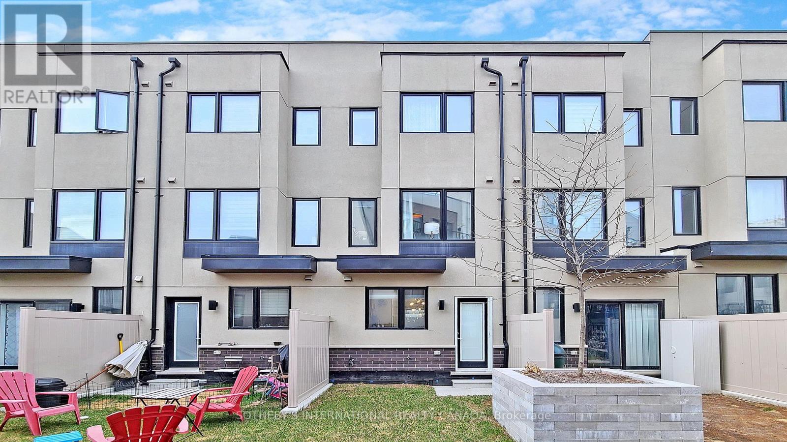 27 Thomas Mulholland Drive, Toronto, Ontario  M3K 0A8 - Photo 32 - W12499022