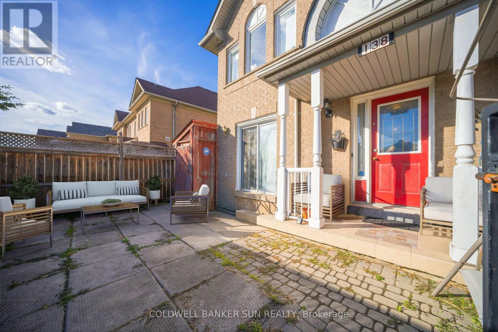 138 Pressed Brick Drive, Brampton, Ontario  L6V 4K6 - Photo 6 - W12499046