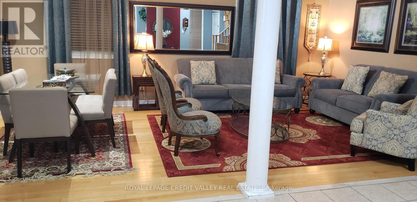 33 Fairlawn Boulevard, Brampton, Ontario  L6P 2X4 - Photo 4 - W12499050