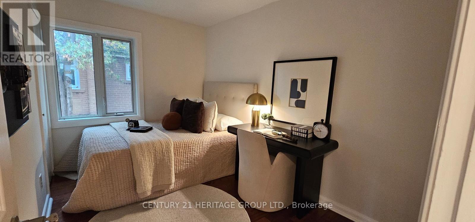 67 Savona Drive, Toronto, Ontario  M8W 4V2 - Photo 17 - W12499068