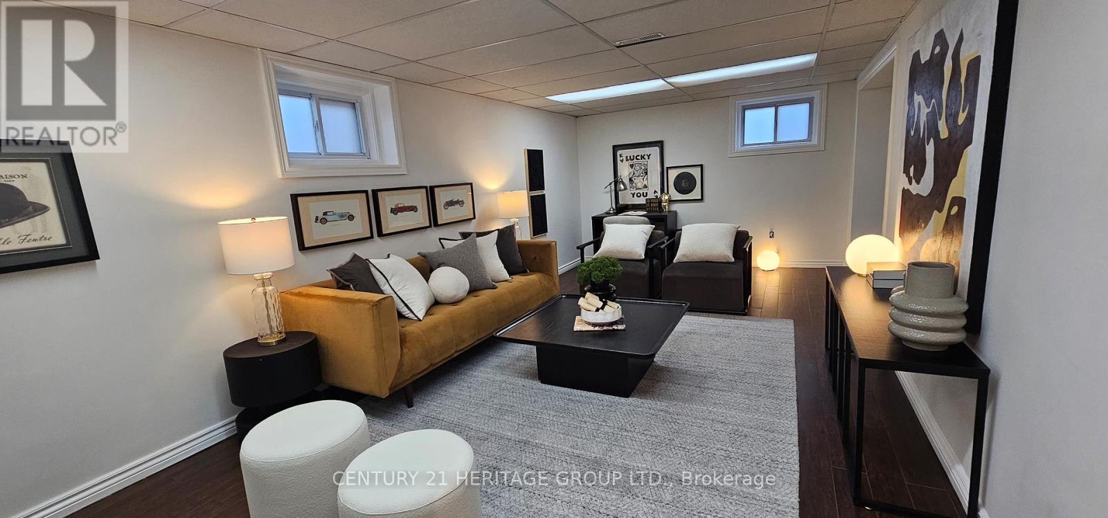 67 Savona Drive, Toronto, Ontario  M8W 4V2 - Photo 19 - W12499068