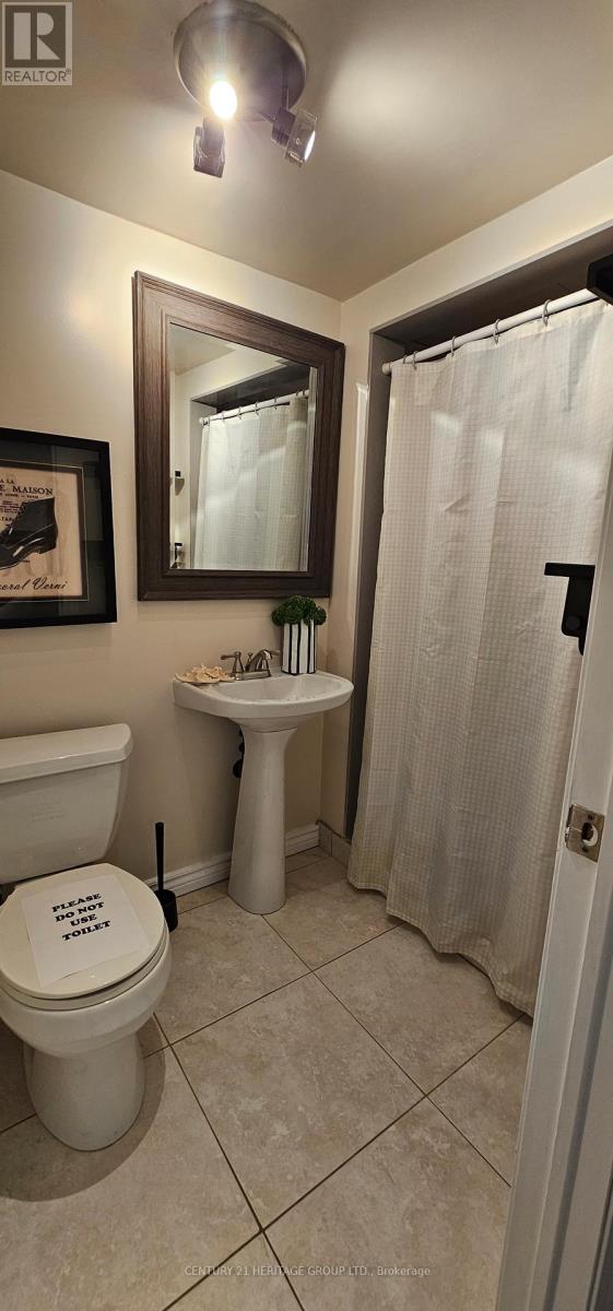 67 Savona Drive, Toronto, Ontario  M8W 4V2 - Photo 28 - W12499068