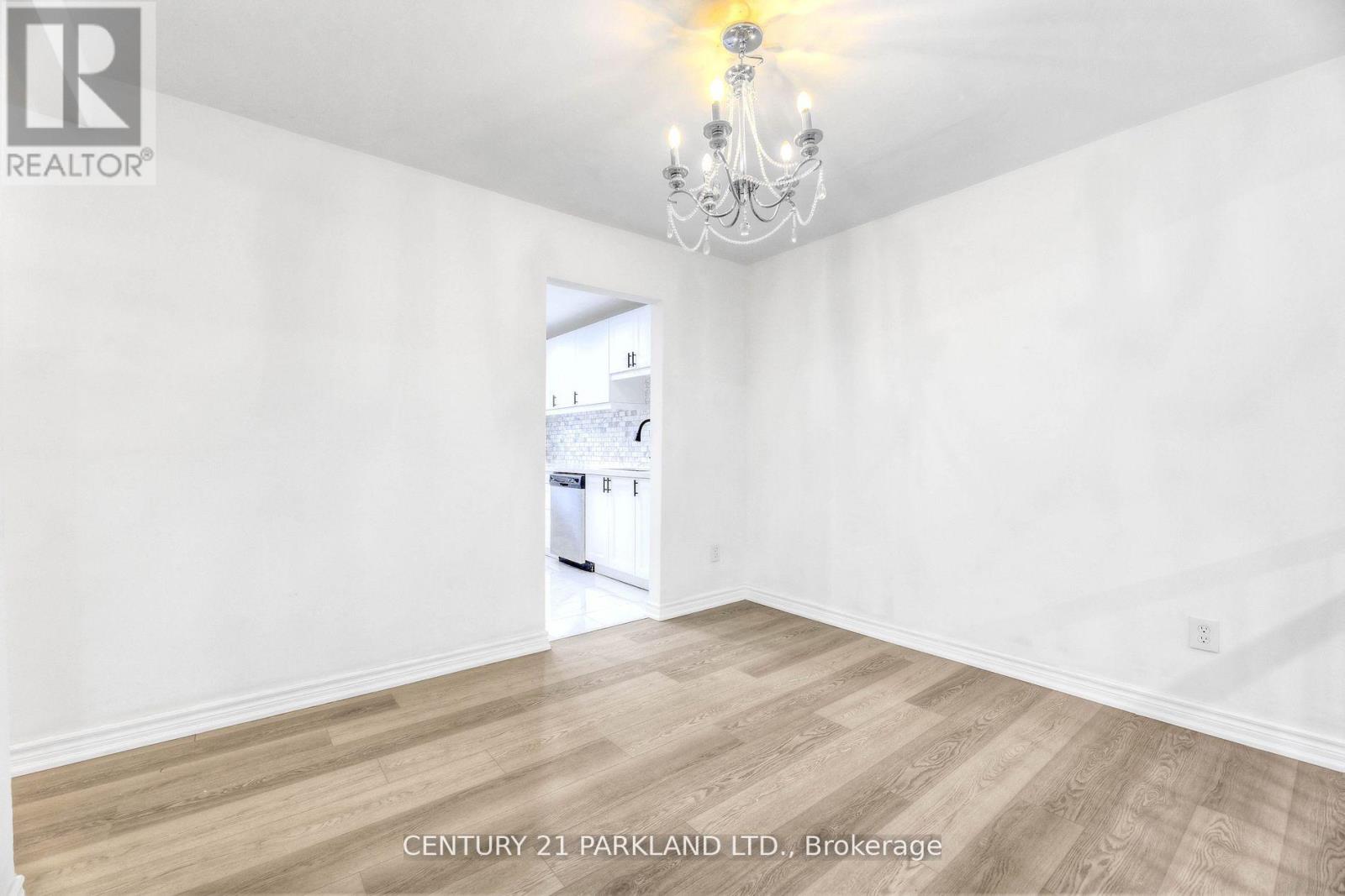 #83 - 2145 Sherobee Road, Mississauga, Ontario  L5A 3G8 - Photo 12 - W12499086