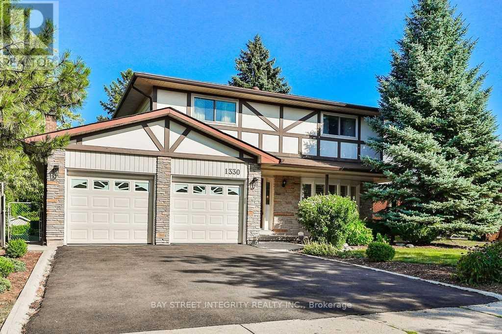 1330 GRAND BOULEVARD, Oakville, Ontario