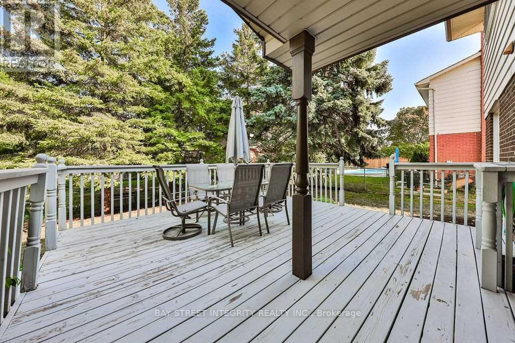 1330 Grand Boulevard, Oakville, Ontario  L6H 2X6 - Photo 17 - W12499110