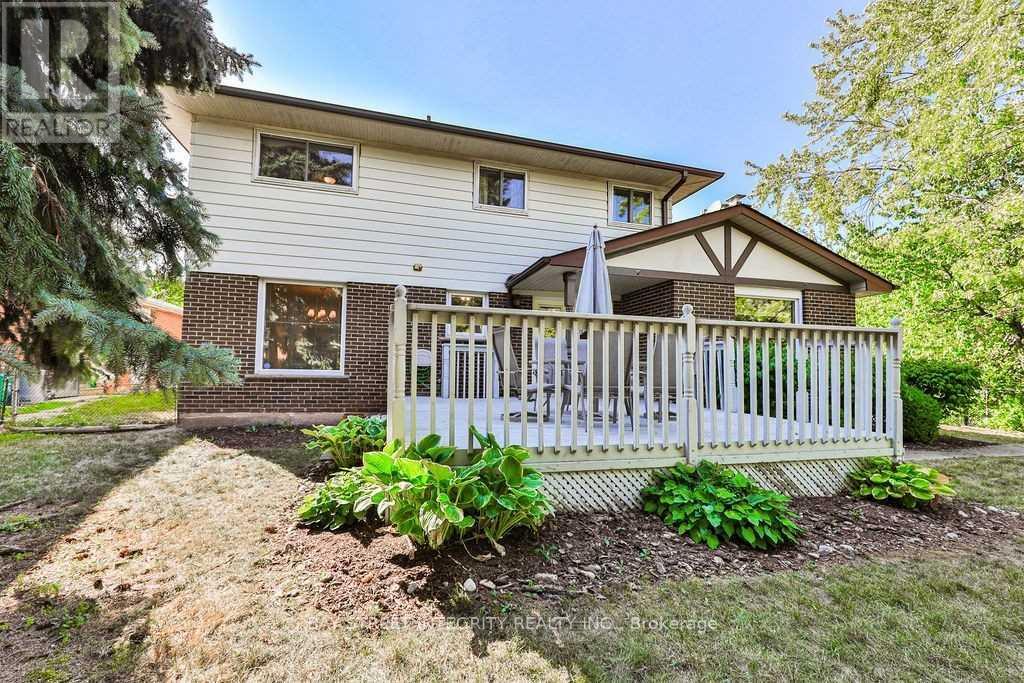 1330 Grand Boulevard, Oakville, Ontario  L6H 2X6 - Photo 19 - W12499110